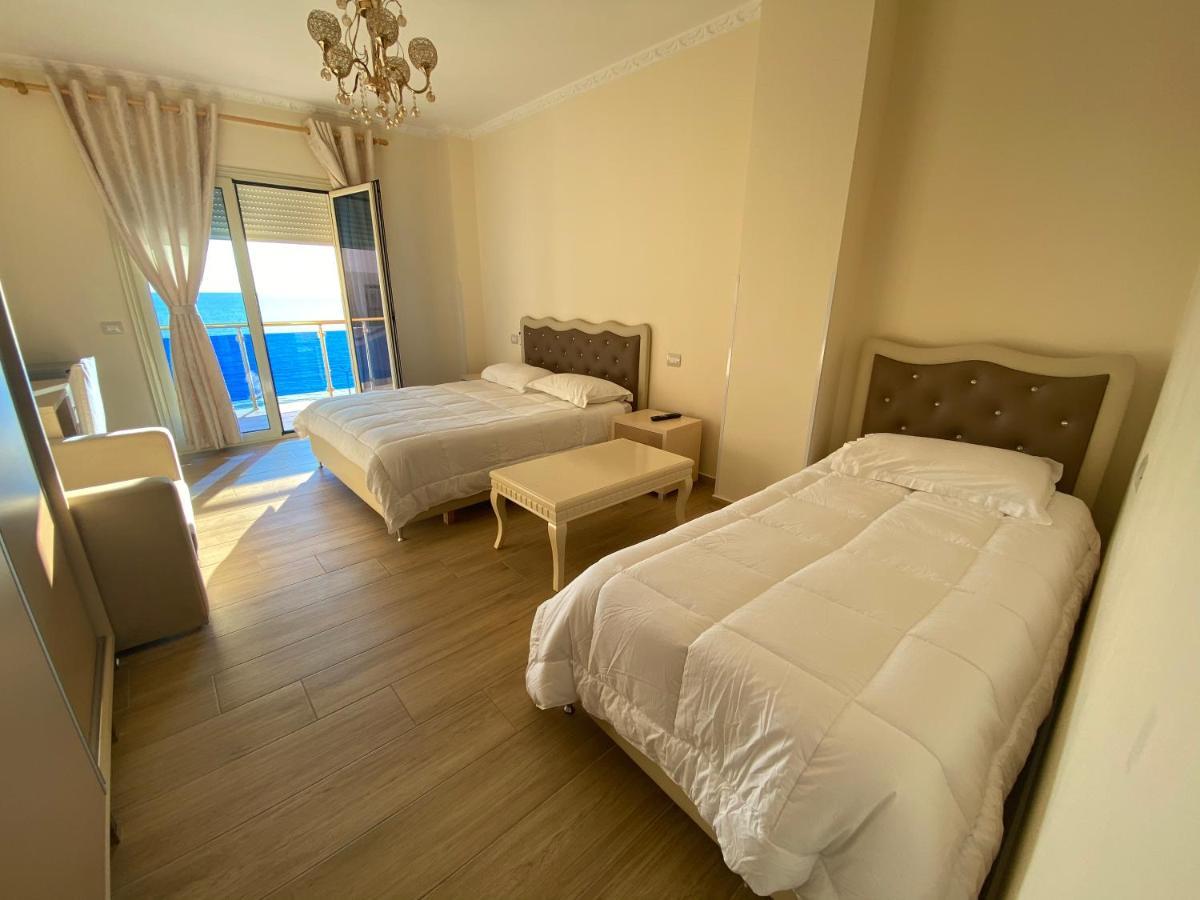 Hotel 3 Vellezerit Durrës Kültér fotó